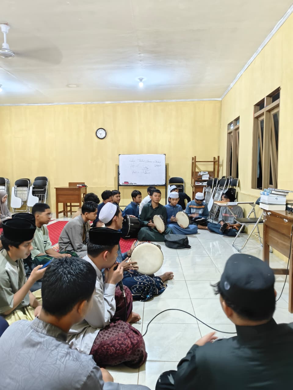 Kegiatan rutin sholawatan malam jum'at, Foto: Kemal/afwajacenter.com